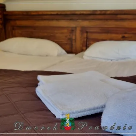 Dworek Prawdzic Resort *