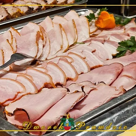 Dworek Prawdzic Resort *