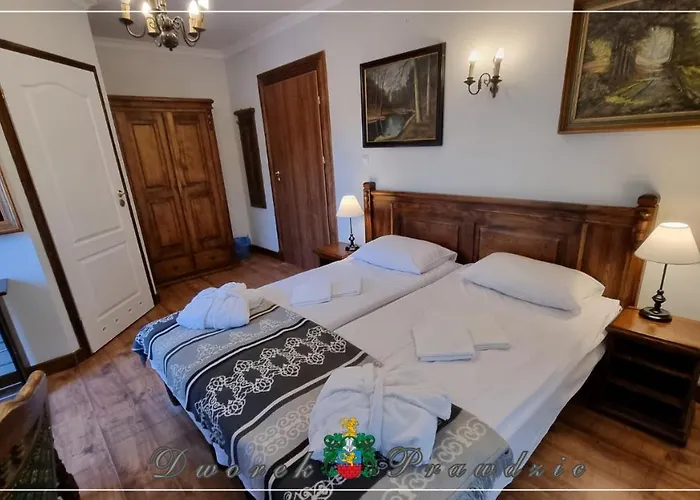 Dworek Prawdzic Resort *