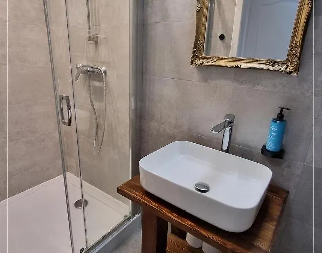 Feriested Dworek Prawdzic